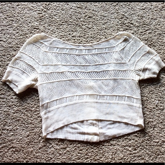 Free People Crochet White Cropped Sweater / Shrug - Picture 4 of 6